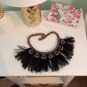 ☀️ 🖤 STELLA AND DOT 💛 Harper Feather Necklace